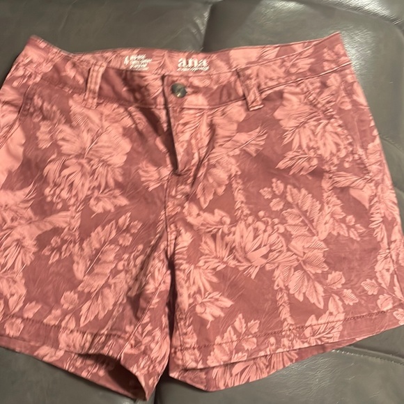 Shorts - Picture 1 of 1